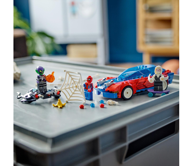 LEGO Marvel 76279 Wyścigówka Spider-Mana i Zielony Goblin - 1202229 - zdjęcie 14